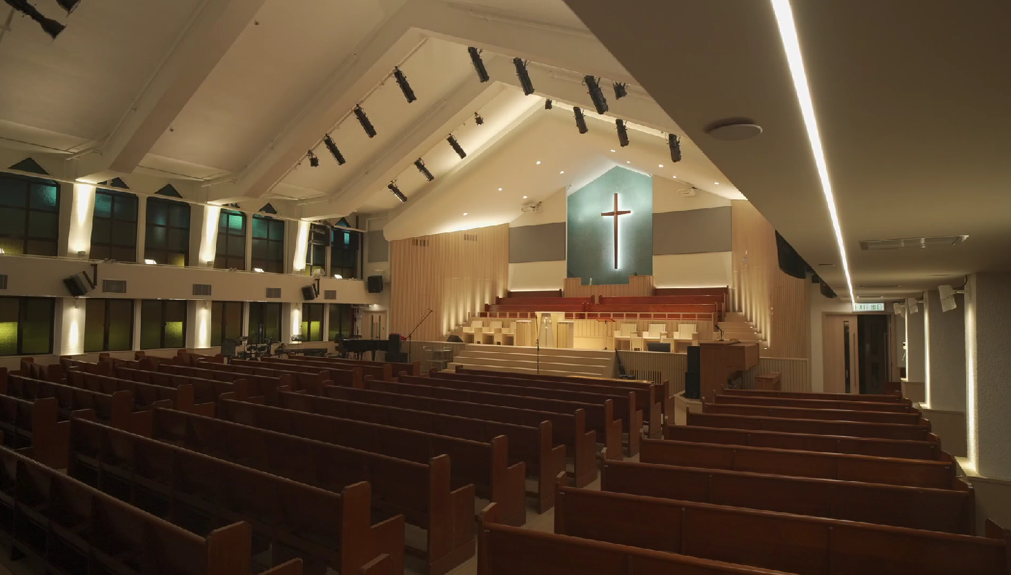 side-view-from-audience